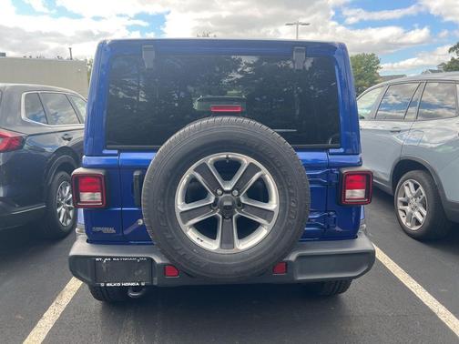2020 Jeep Wrangler Unlimited Sahara