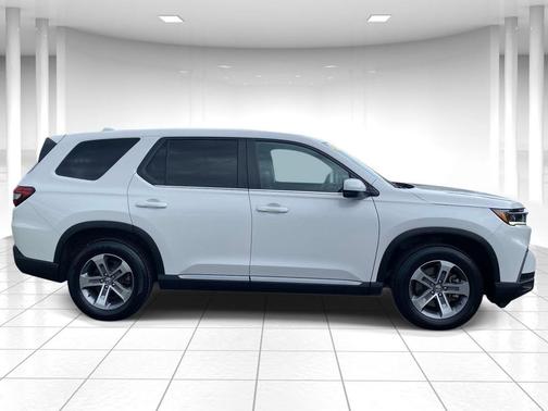 Platinum White Pearl 2023 Honda Pilot