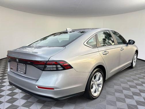 2024 Honda Accord LX 1.5T