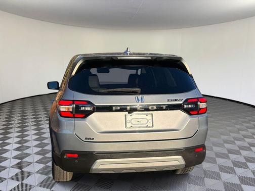 2023 Honda Pilot 2WD EX-L 8 Passenger