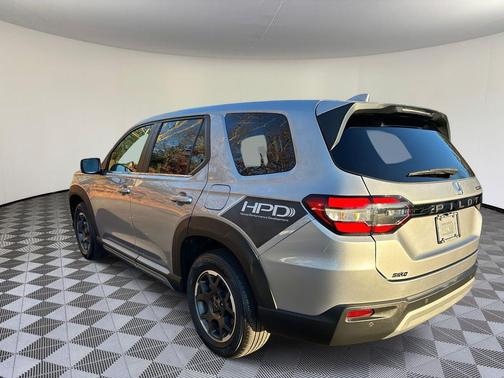 2023 Honda Pilot 2WD EX-L 8 Passenger