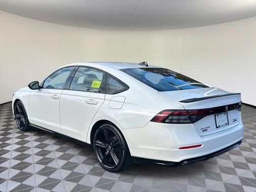 2023 Honda Accord Hybrid Base