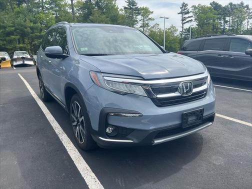 2022 Honda Pilot Touring 8-Passenger