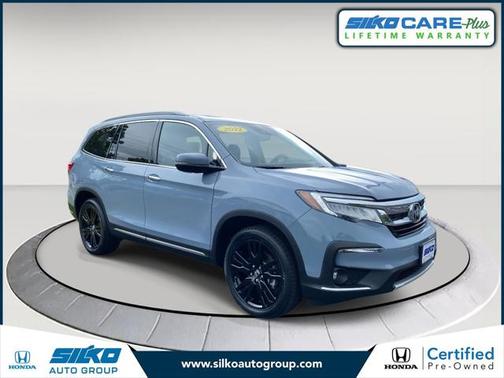 2022 Honda Pilot Touring 8-Passenger