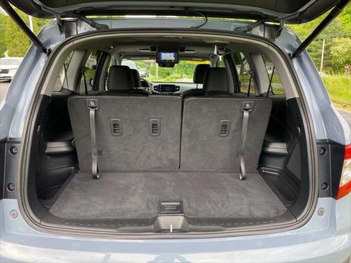 2022 Honda Pilot Touring 8-Passenger