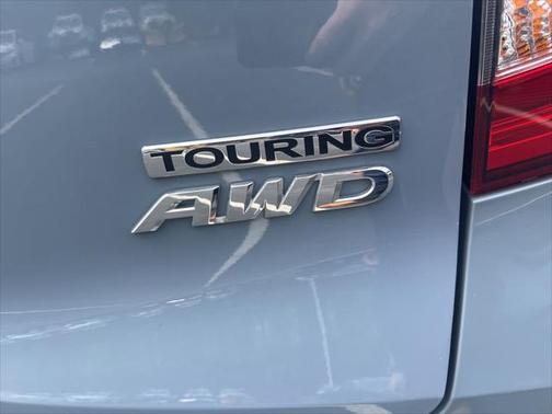 2022 Honda Pilot Touring 8-Passenger