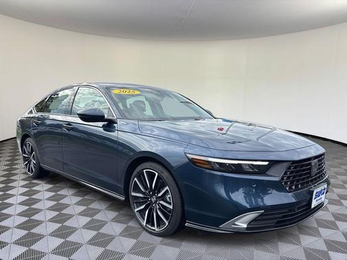 2025 Honda Accord Hybrid Touring