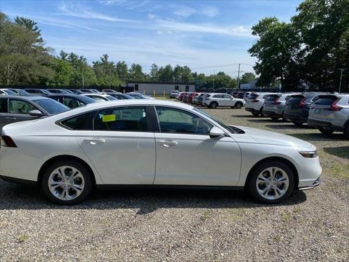 2025 Honda Accord LX 1.5T