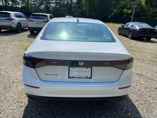 2025 Honda Accord LX 1.5T