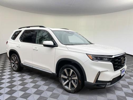 2025 Honda Pilot Touring 8-Passenger