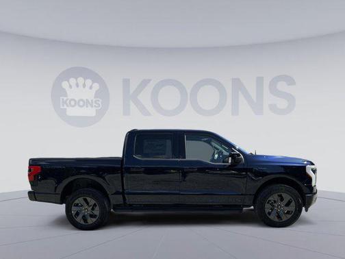 2025 Ford F-150 Lightning LARIAT