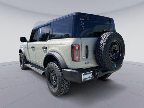 Desert Sand 2026 Ford Bronco Outer Banks