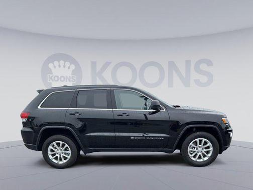 2022 Jeep Grand Cherokee Laredo