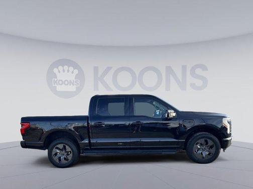 2023 Ford F-150 Lightning LARIAT