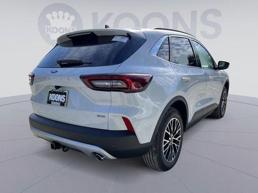 2026 Ford Escape PHEV SE