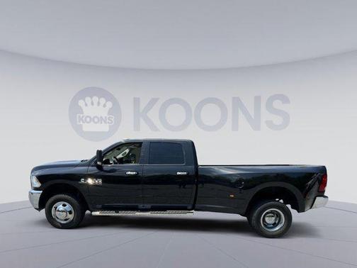 2018 RAM 3500 SLT Crew Cab 4x4 8' Box