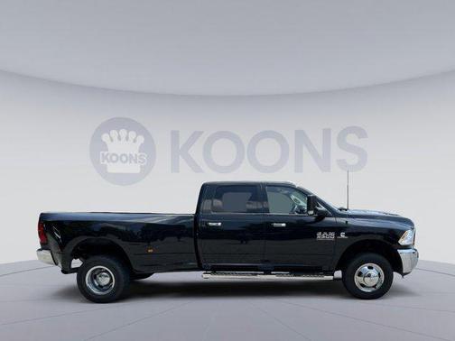 2018 RAM 3500 SLT Crew Cab 4x4 8' Box