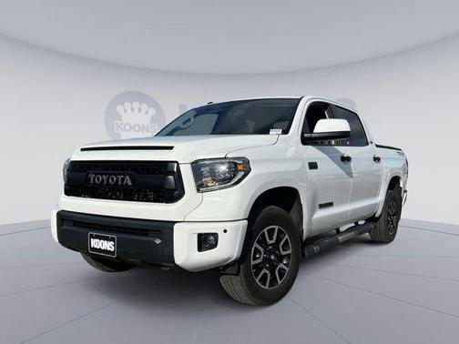 2017 Toyota Tundra SR5