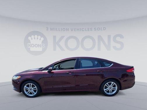 Photo 2 of 24 of 2018 Ford Fusion SE