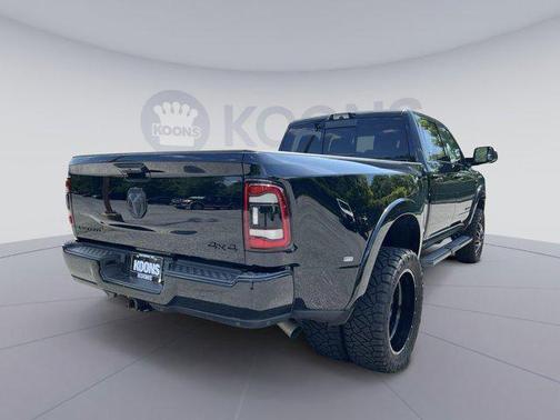2022 RAM 3500 Limited Crew Cab 4x4 8' Box
