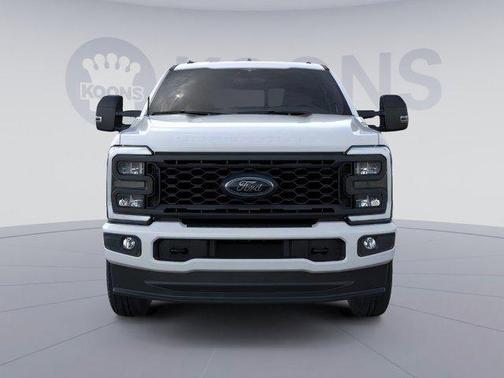 2025 Ford F-350 XLT