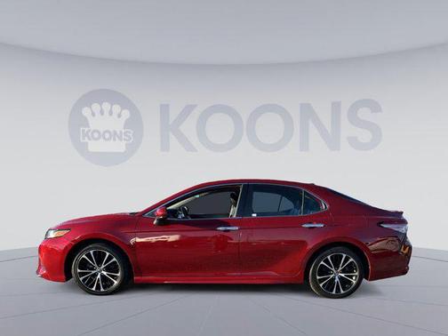 2019 Toyota Camry SE