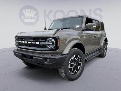 2025 Ford Bronco Outer Banks