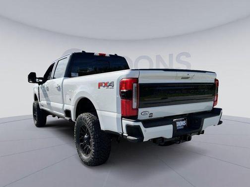 2026 Ford F-250 Platinum