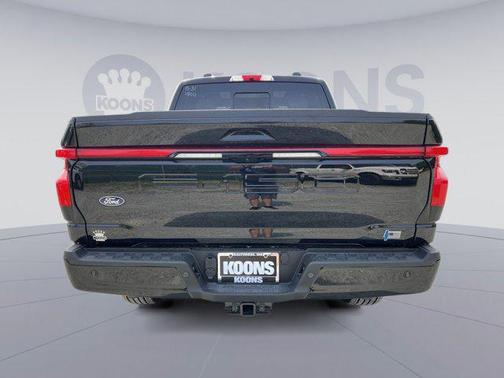 2025 Ford F-150 Lightning Platinum