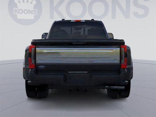 2025 Ford F-450 Platinum