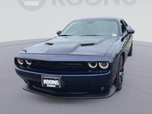 Jazz Blue Pearlcoat 2016 Dodge Challenger R/T Scat Pack