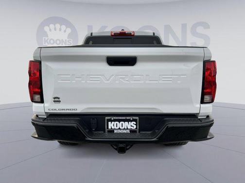 2024 Chevrolet Colorado WT