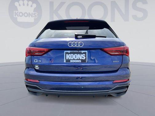 2024 Audi Q3 Premium 45 TFSI S line quattro Tiptronic