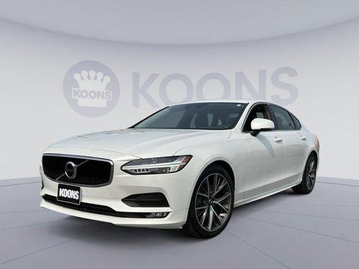 2019 Volvo S90 T5 Momentum