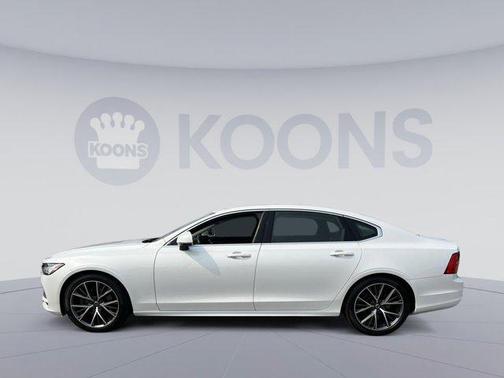 2019 Volvo S90 T5 Momentum