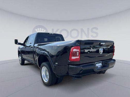 2019 RAM 3500 Limited Crew Cab 4x4 8' Box