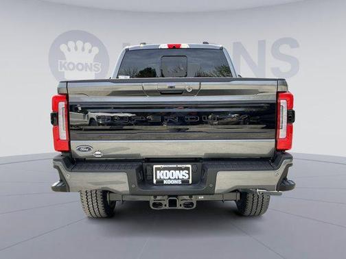 2025 Ford F-250 Platinum
