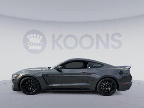 2017 Ford Shelby GT350 Base