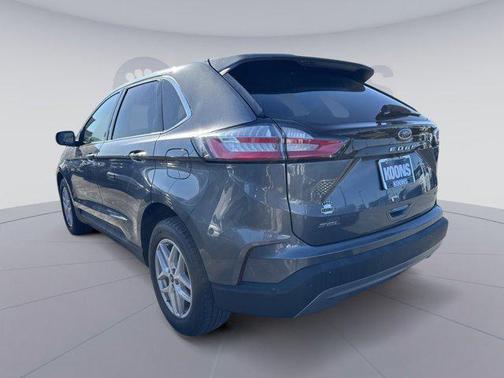 Carbonized Gray Metallic 2022 Ford Edge SEL