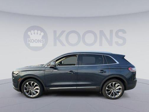 2022 Lincoln Nautilus Reserve