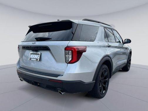 2024 Ford Explorer ST-Line