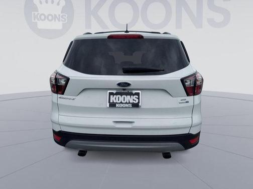 Photo 4 of 23 of 2018 Ford Escape SE