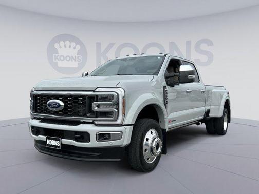 2025 Ford F-450 Platinum