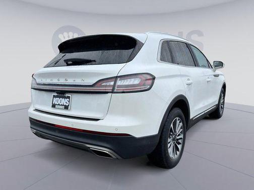 2021 Lincoln Nautilus Reserve