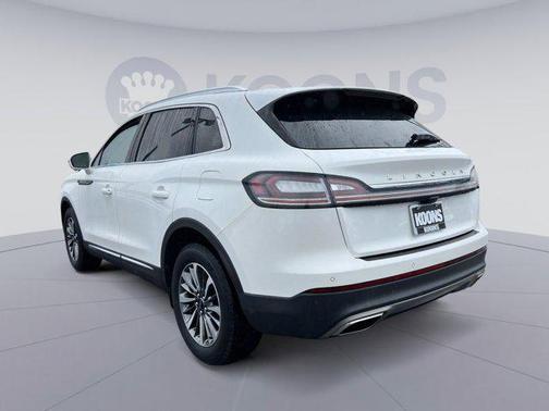 2021 Lincoln Nautilus Reserve