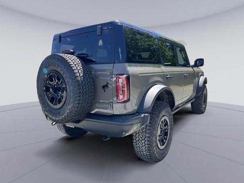 Gray 2026 Ford Bronco Badlands