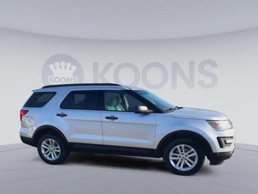 Ingot Silver 2017 Ford Explorer Base