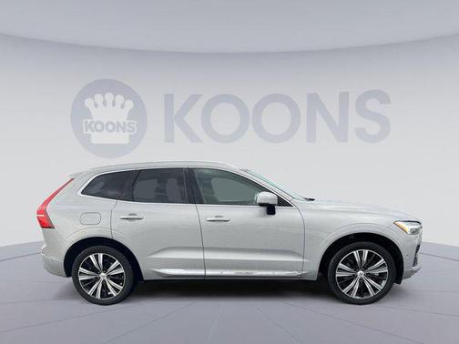 2022 Volvo XC60 B6 Inscription