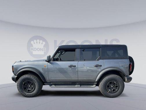 Gray Metallic 2026 Ford Bronco Badlands