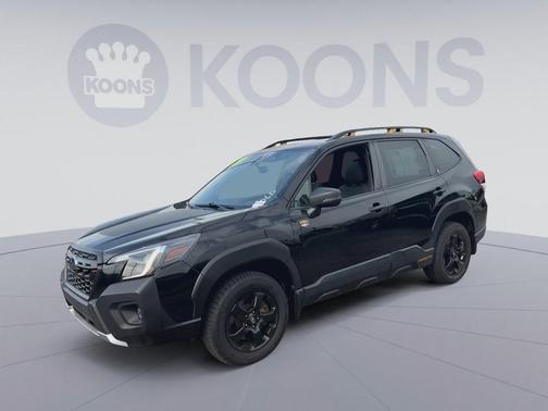 Crystal Black Silica 2023 Subaru Forester Wilderness